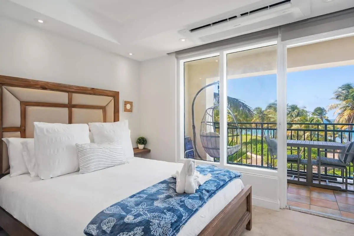 Beachfront Luxury 2Br-Villa Acqua Rio Mar Carmelita Apartmán