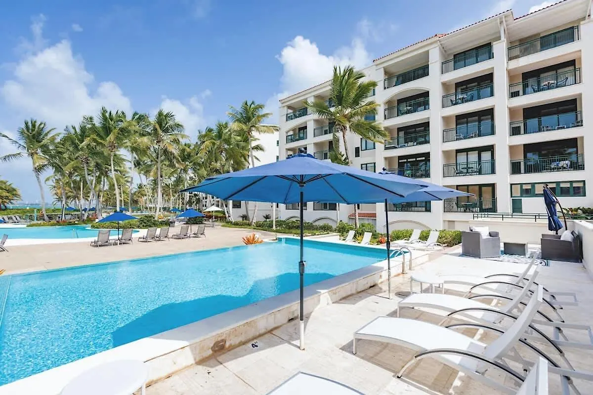 Beachfront Luxury 2Br-Villa Acqua Rio Mar Carmelita Apartmán